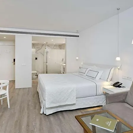 卡拉达沃美利亚精品酒店 Cala D´Or